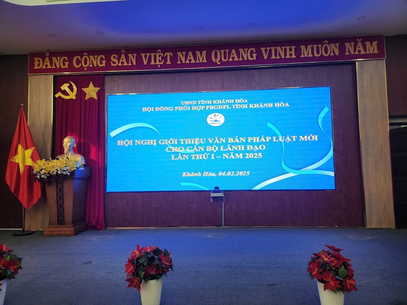 Khánh Hòa: Gần 800 cán bộ lãnh đạo tham dự Hội nghị giới thiệu văn bản pháp luật mới năm 2025